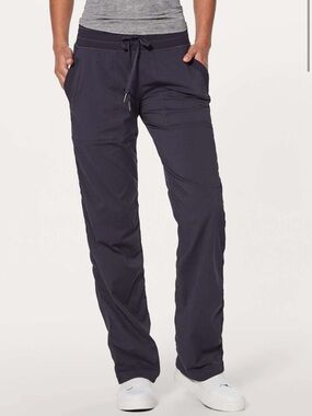 Lululemon Dance Studio Pant III Regular Unlined  32" Black size 4